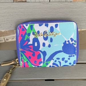 Vintage Lilly Pulitzer In the Garden wristlet